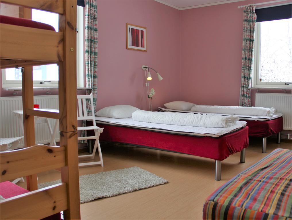 Haellefors Vandrarhem-Hostel & Kanotcenter Extérieur photo